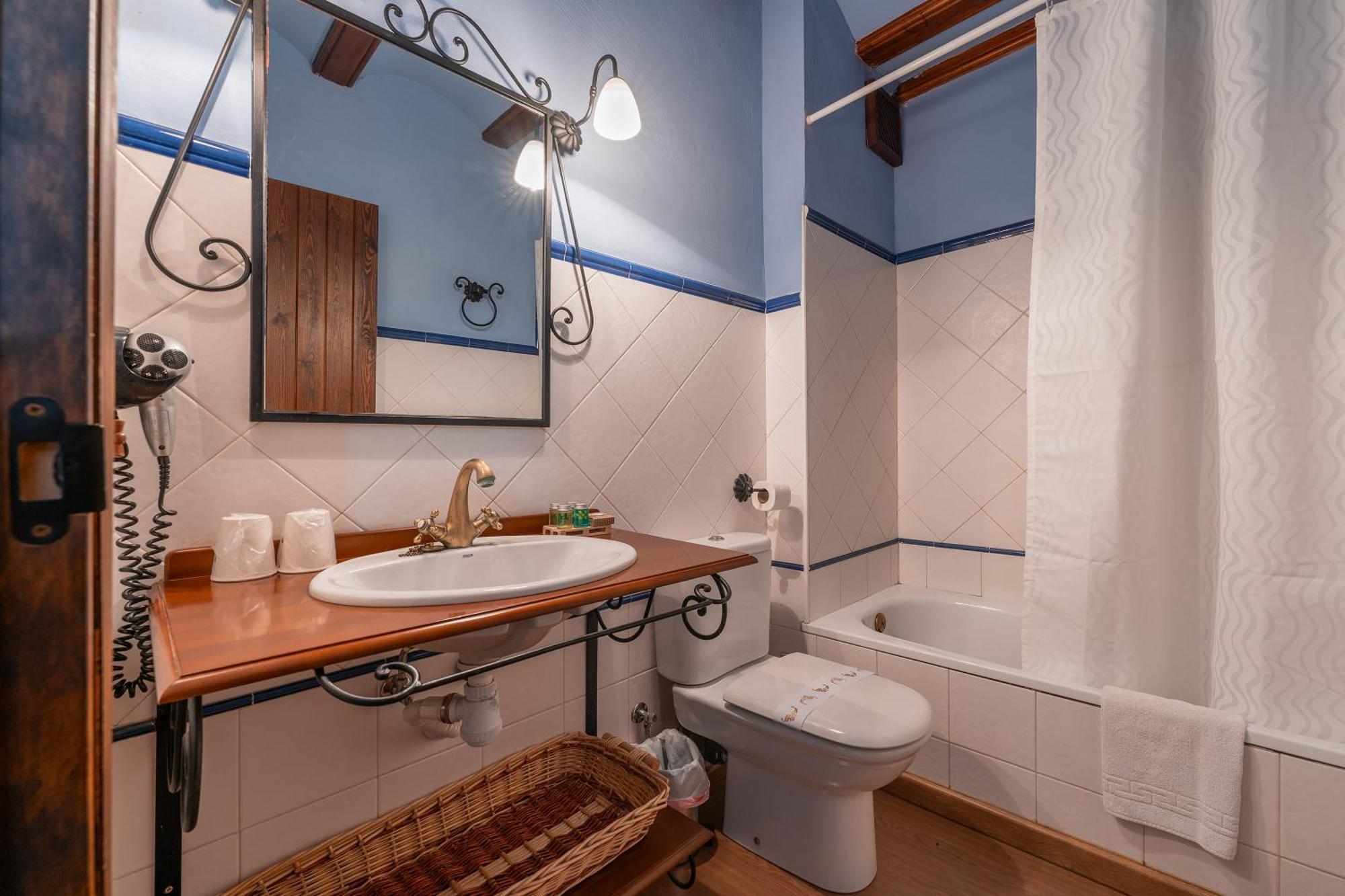 Hotel - Restaurante Prado Del Navazo Albarracín Esterno foto
