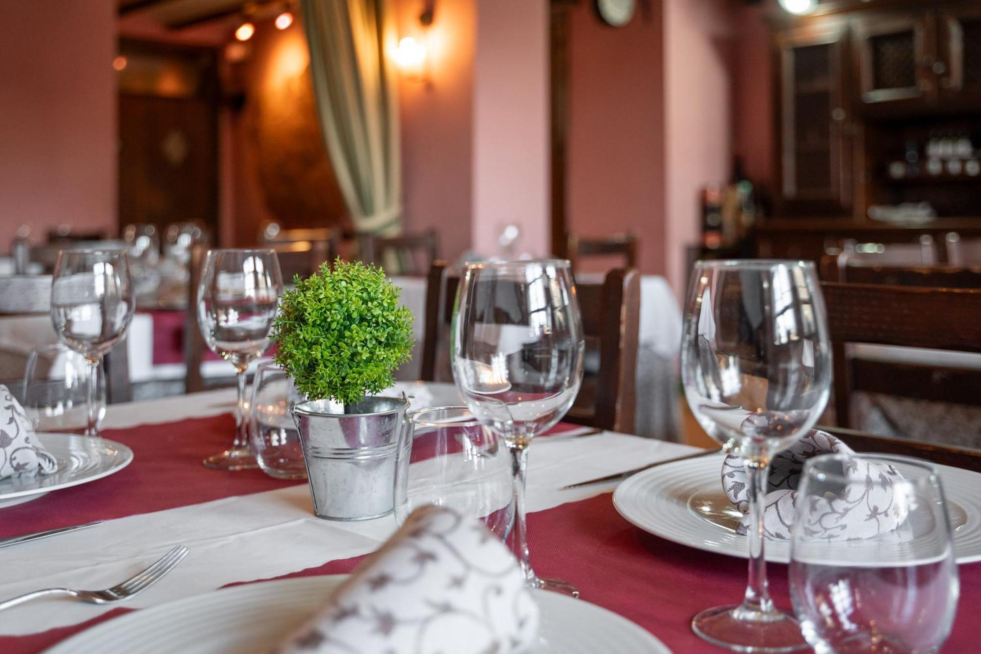 Hotel - Restaurante Prado Del Navazo Albarracín Esterno foto